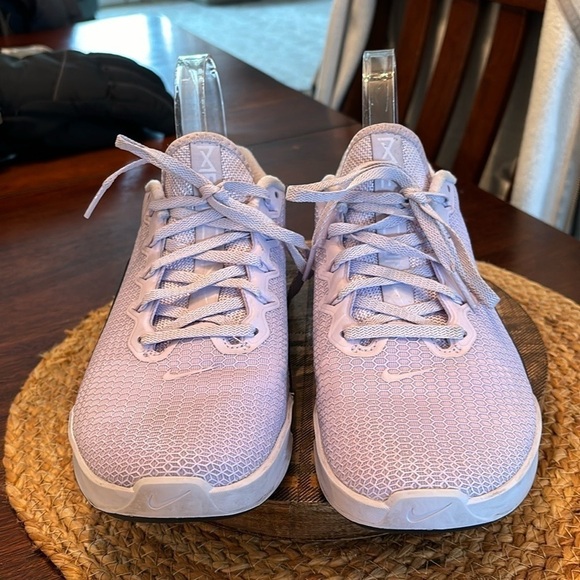 NIKE METCON 5 Lavender/Black size 9 Training shoes in great pre-owned condition - Picture 1 of 13